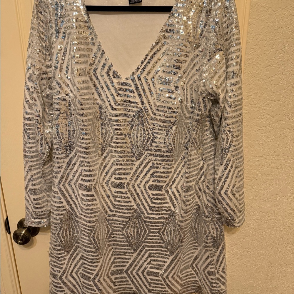 City Chic Silver Sequin Geometric Pattern Dress X… - image 2